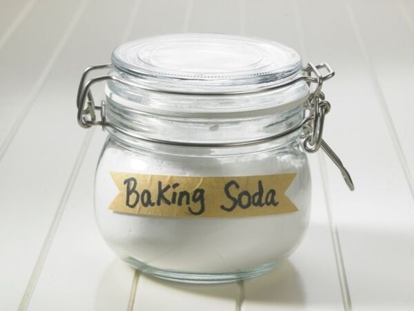 Cách tẩy bút lông không xóa được bằng baking soda