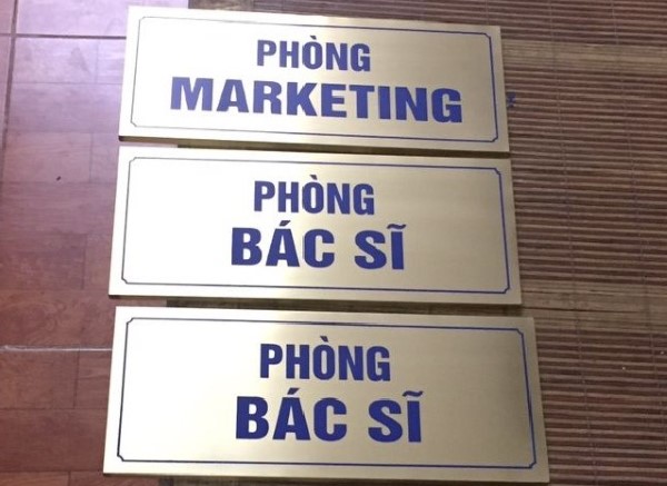 Kích thước biển phòng ban 15x30cm