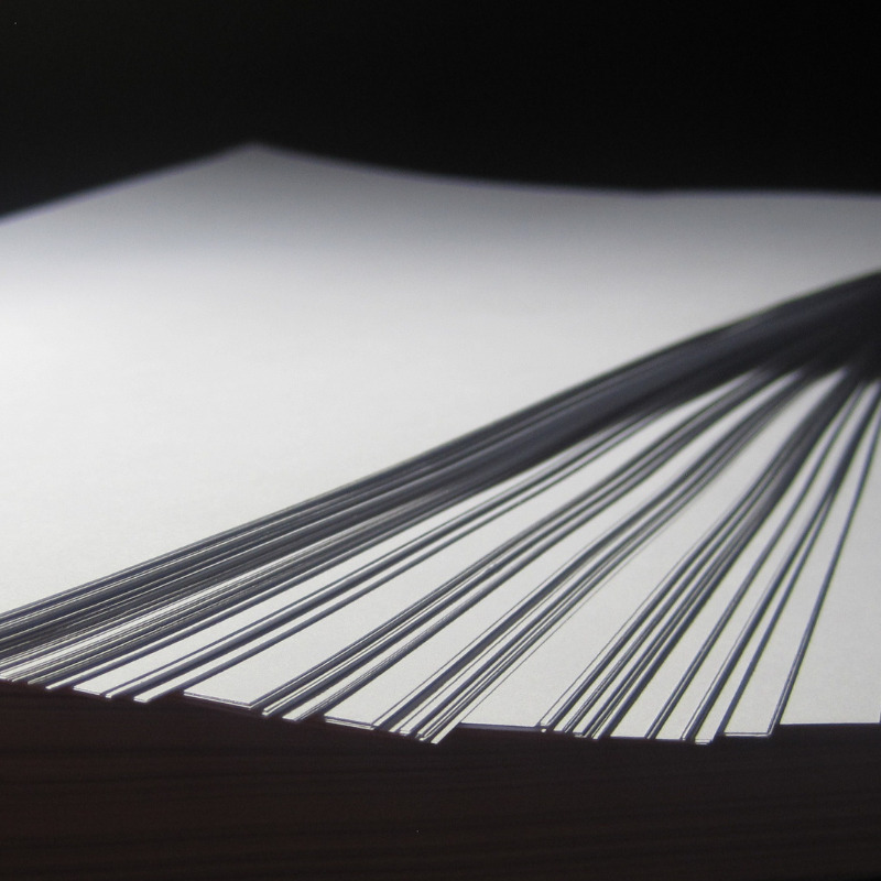 Tổng kho giấy A4 70gsm, 80gsm, 90gsm, 100gsm, 120gsm chính hãng, giá sỉ tốt nhất thị trường. Cung cấp giấy in văn phòng chất lượng, giao hàng tận nơi.