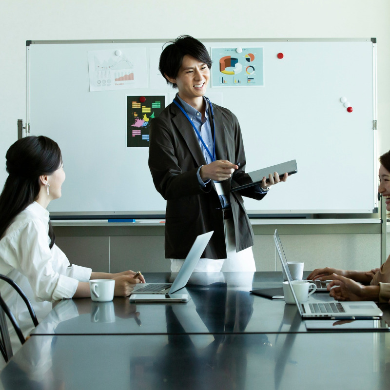 bang tu ceramic khac gi bang tu thuong