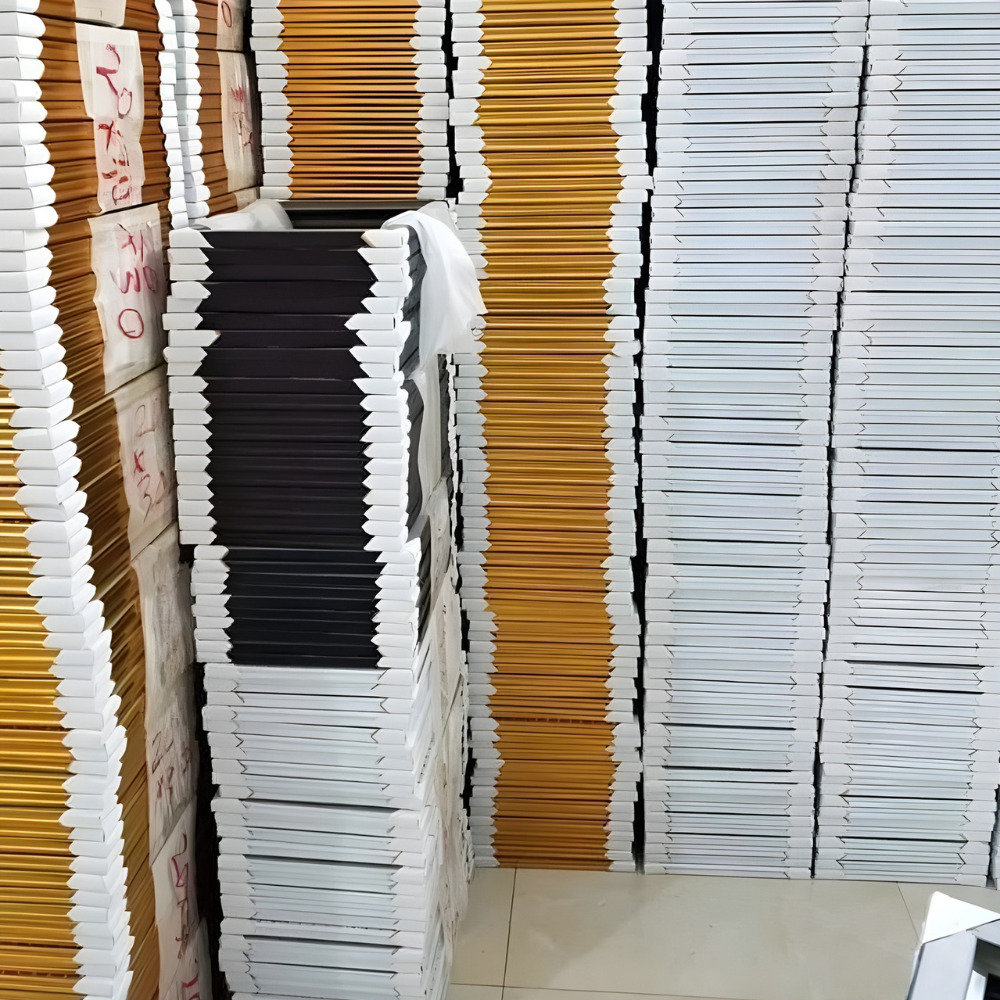Khung bằng khen A3 giá rẻ – mẫu đẹp, bền, giá tốt tại TPHCM 14 hung A3 giá rẻ, lựa chọn tối ưu cho cá nhân và doanh nghiệp cần số lượng lớn.
